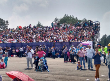 RENTA DE GRADAS PARA CARRERAS